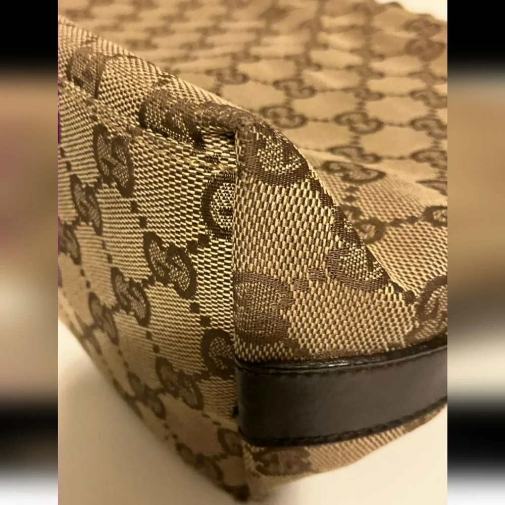 Gucci Vintage Hand Bag EUC - Picture 13 of 16